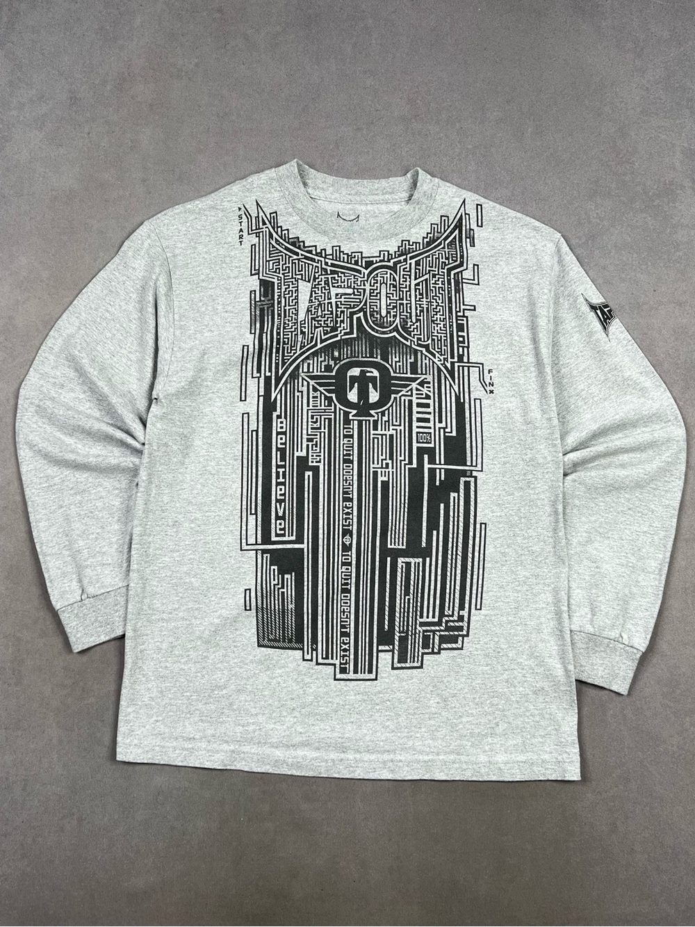 Tapout Gray and Black Graphic Long Sleeve Tee